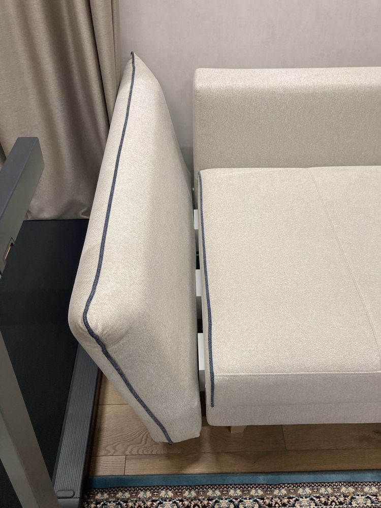 Диван продам почти новый