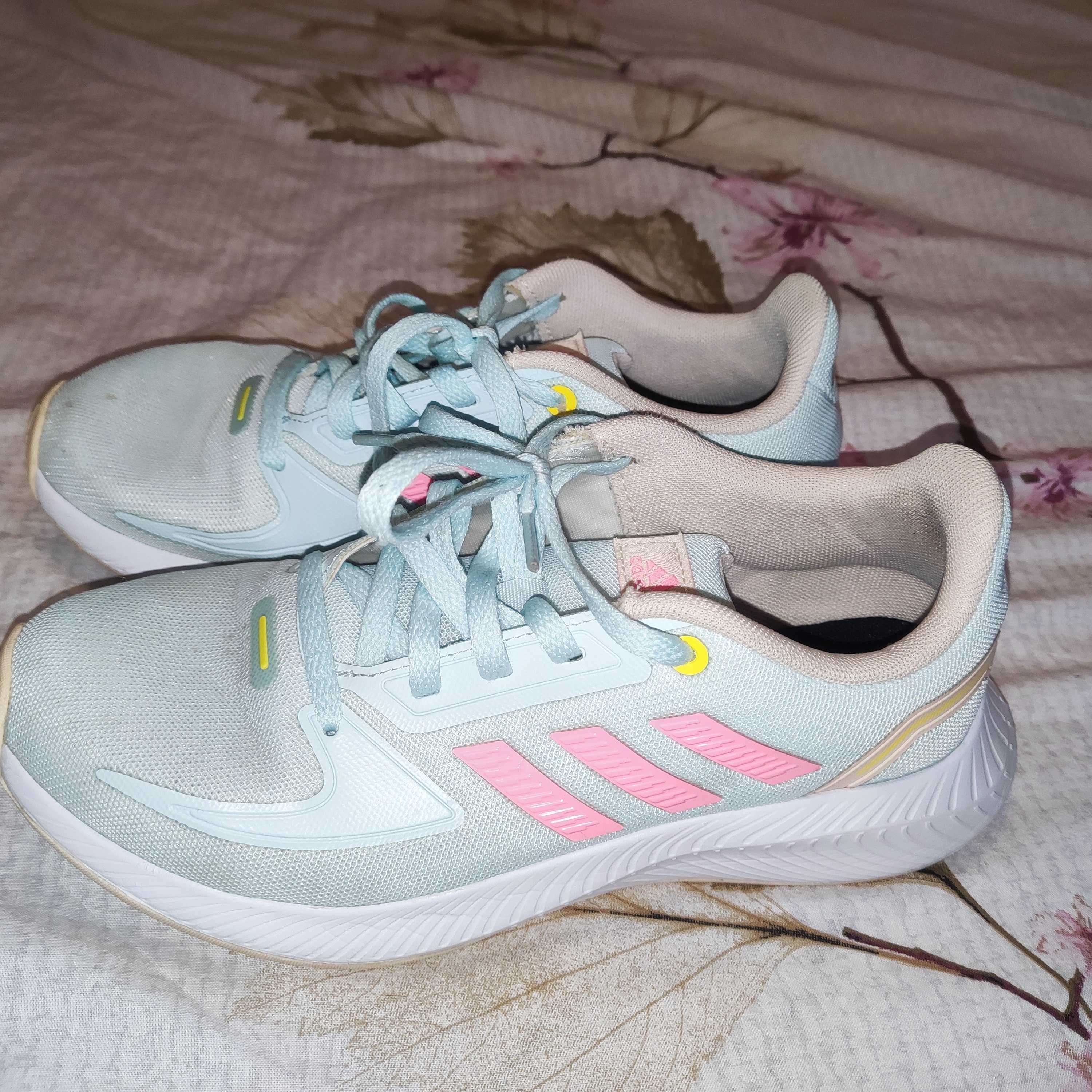Маратонки Adidas Runfalcon 37.1/3 
23 - 23.5 см. стелка