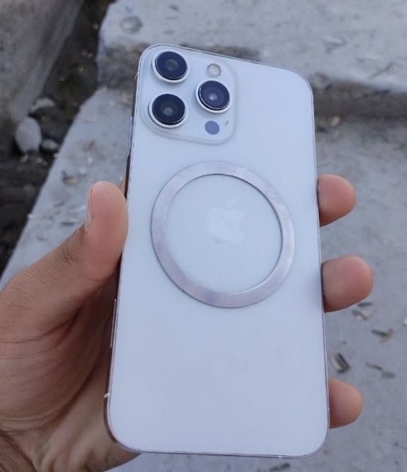 Iphone xr 15 pro korpusida