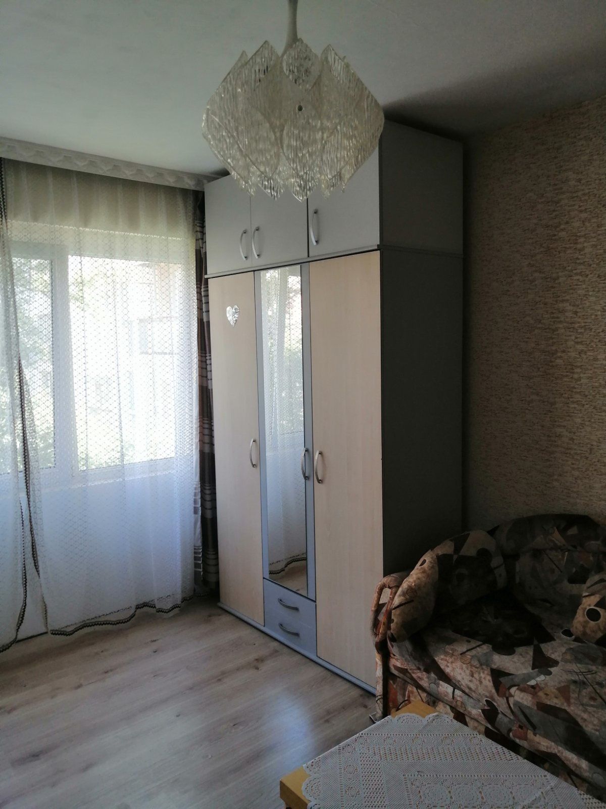 Продавам гарсониера
