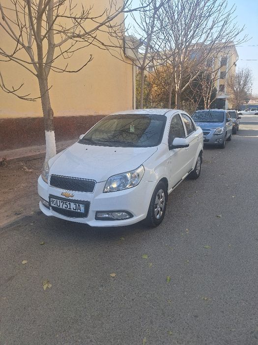 Nexia 3 сотилади