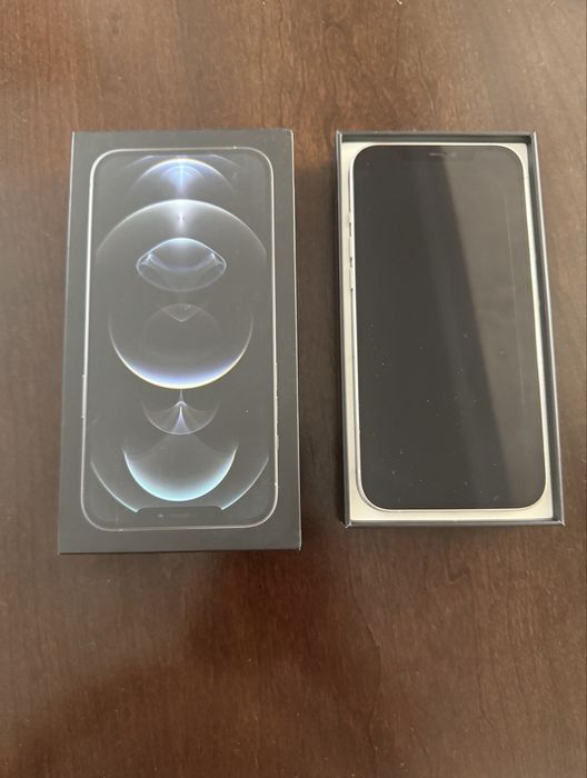 Vând iphone 12 pro max fisurat spate