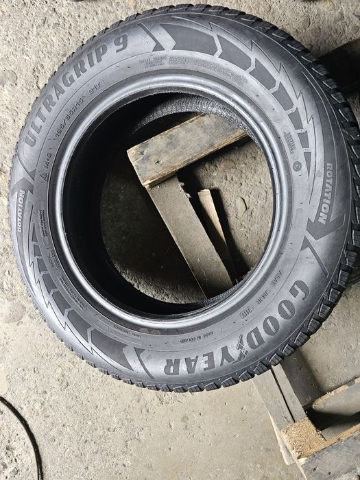 2 anvelope iarna 195 65 15 Goodyear