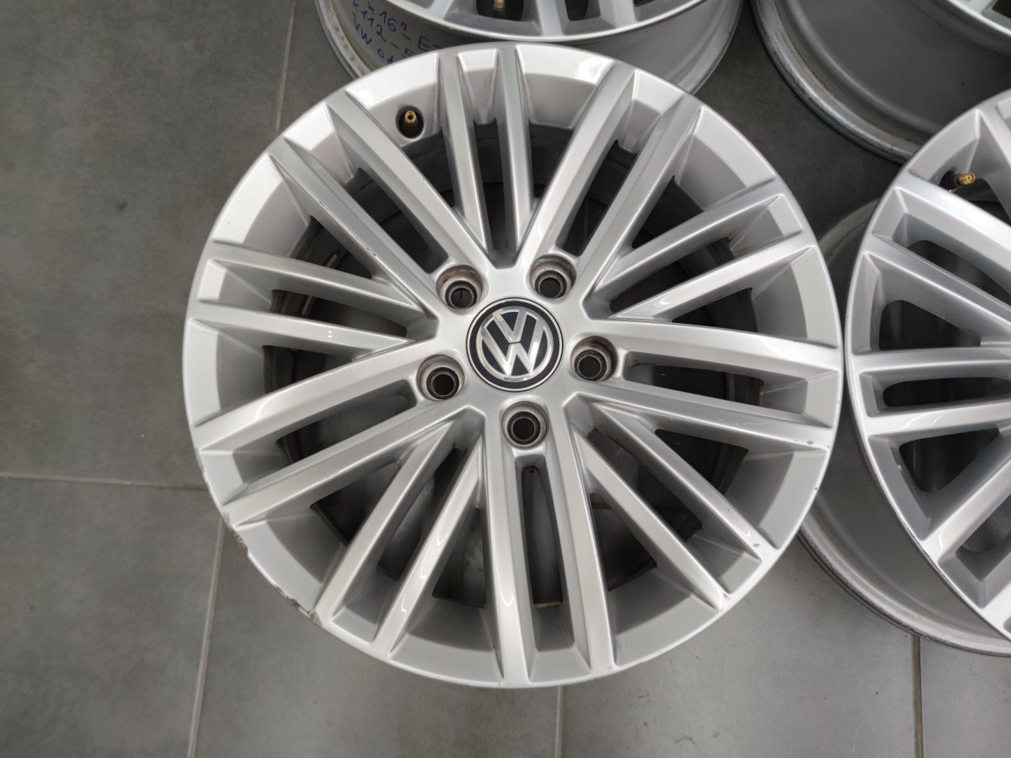 Джанти 16 - Volkswagen Caddy, Golf, Touran