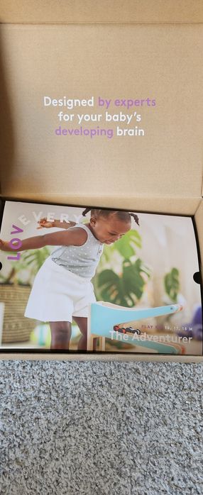 Seturi Lovevery din lemn