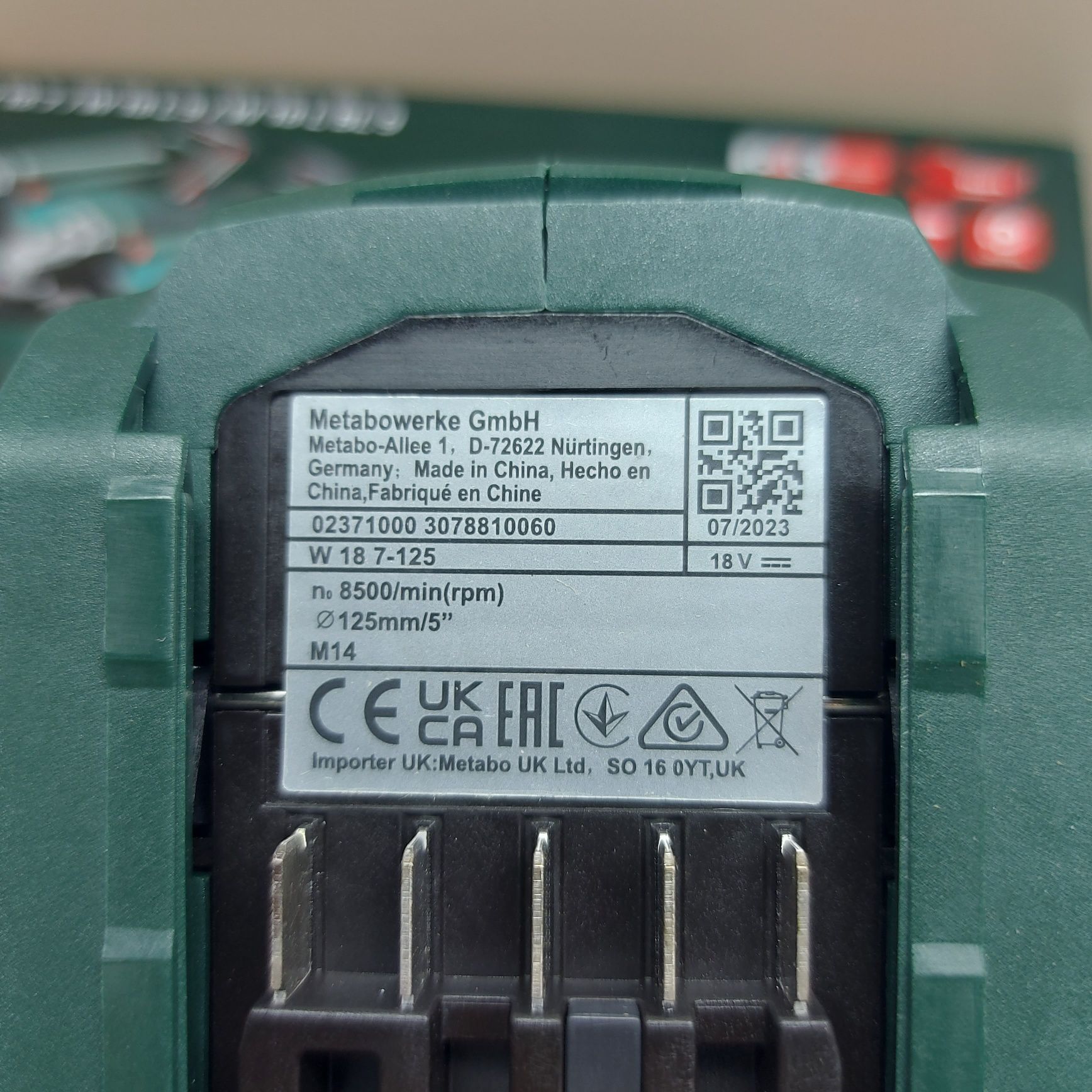 ПРОМОЦИЯ.Акумулаторен ъглошлайф Metabo W18 7-125