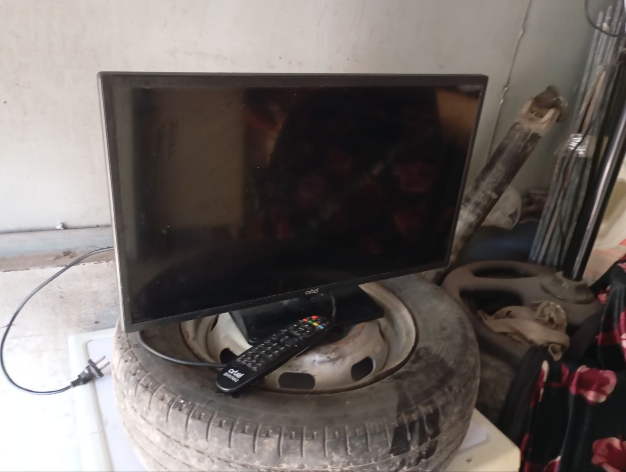 Televizor 32 Smart tv