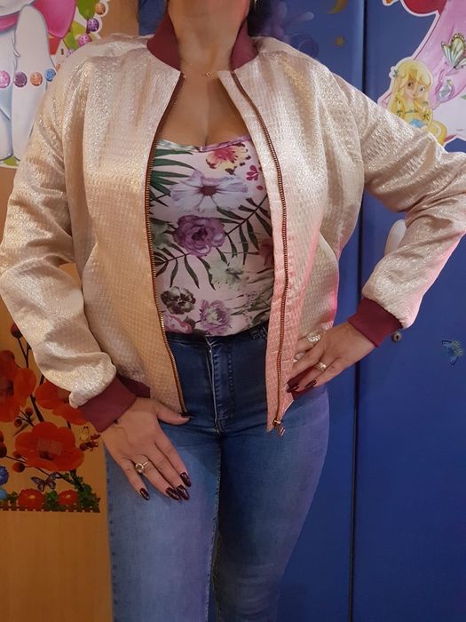 Geaca H&M +blugi+bluza, toate la doar 45 lei