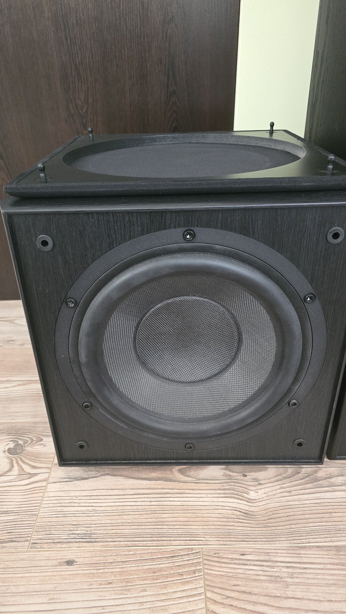 суб буфер Wharfedale Diamond SW150