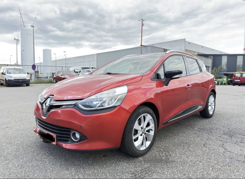 Vand Renault Clio 4 break ,motor 1.2 benzina !! Model Limited!!