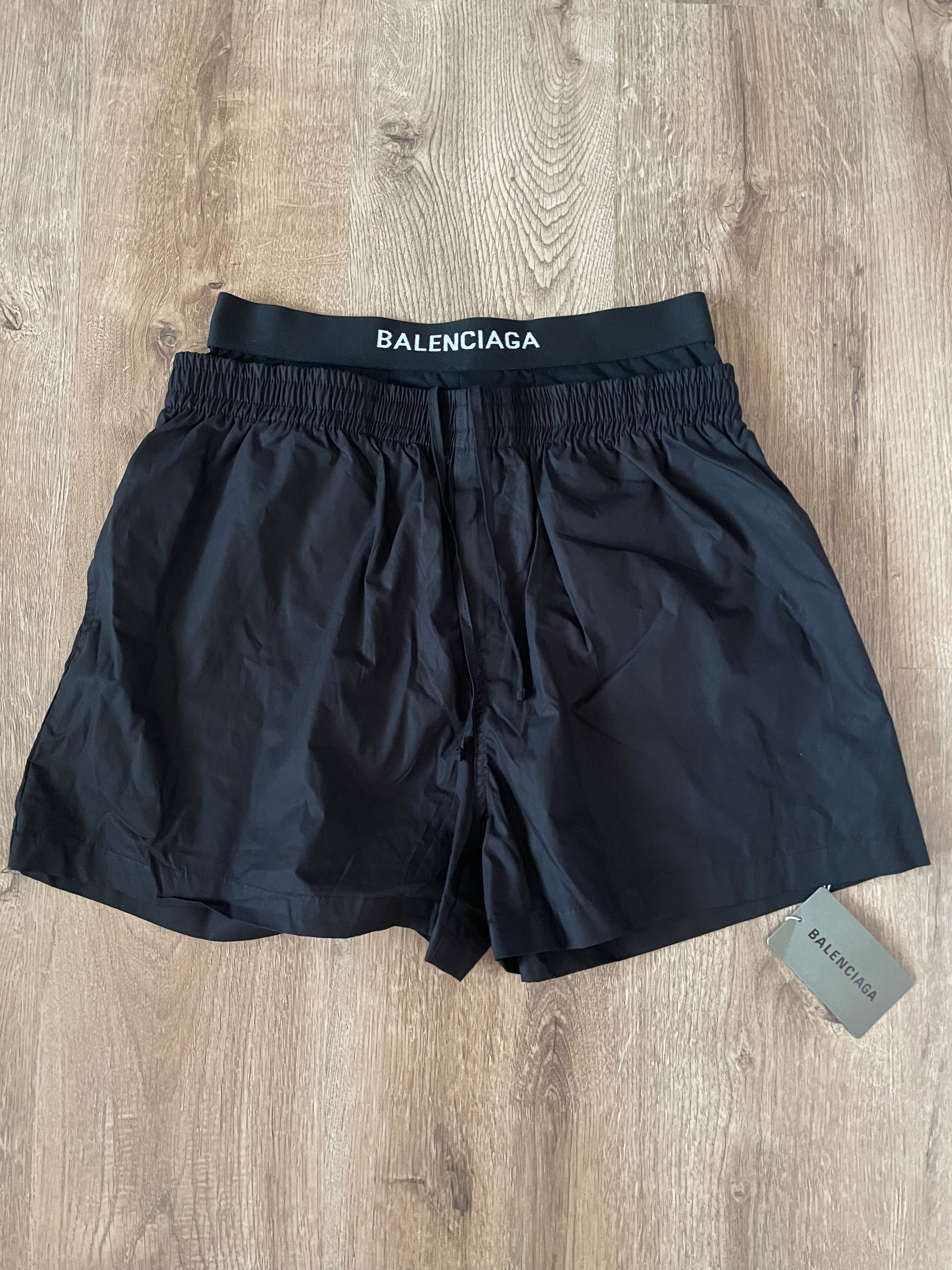 Къси панталони BALENCIAGA