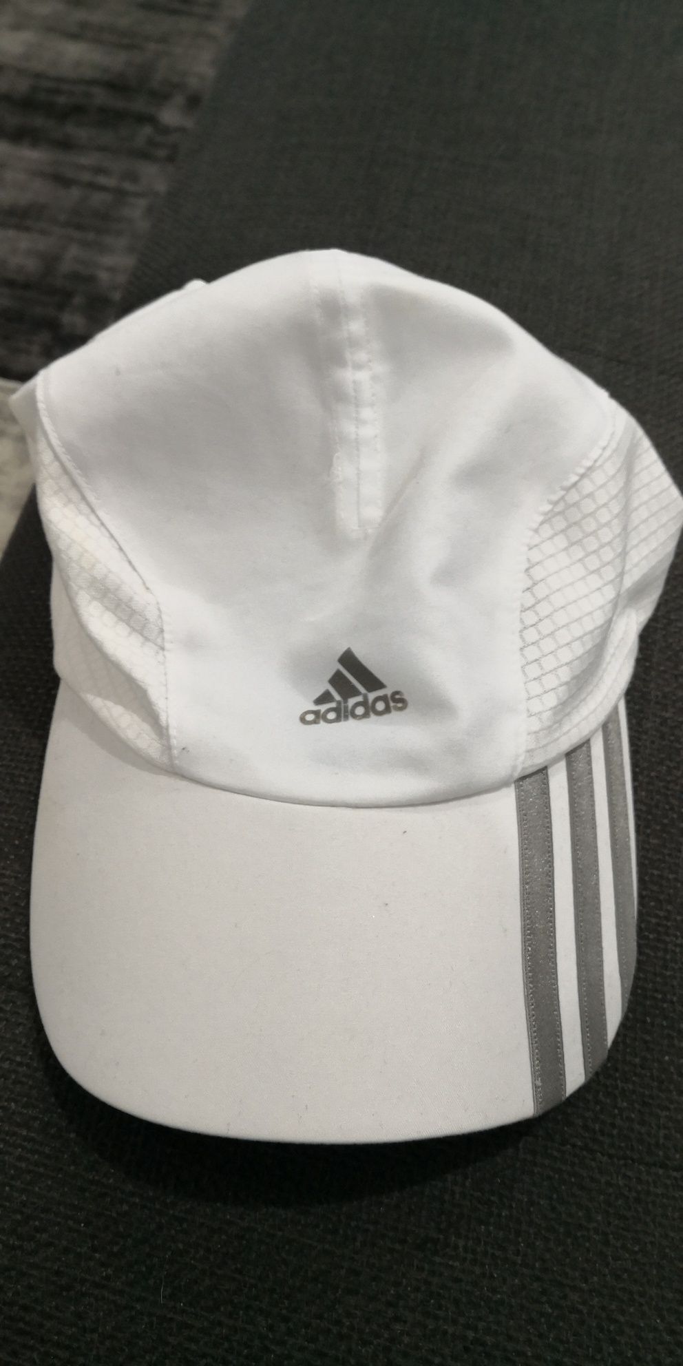 Șapcă vară damă Adidas climacool originală.