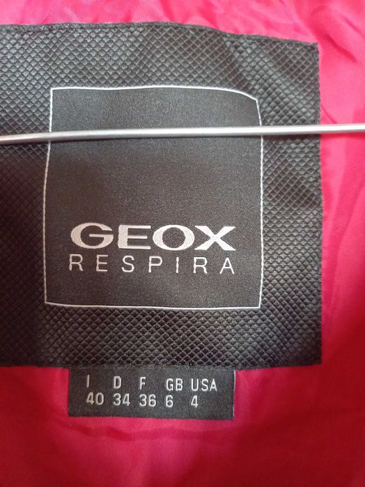 Червено яке олекотено Geox