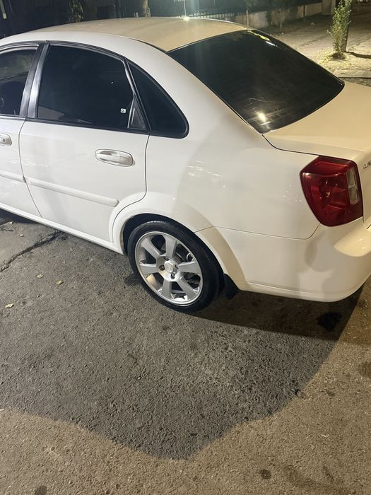 Gentra diska R17 215/45/17