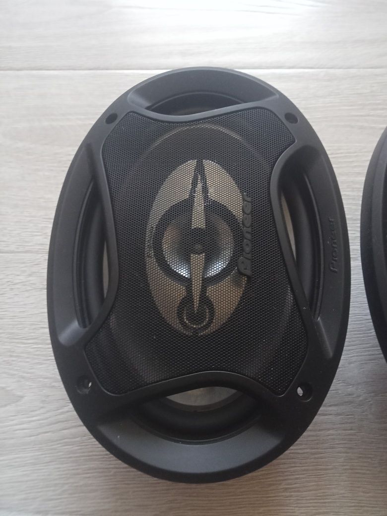 Продам original Pioneer TS-A6972E в отличном состоянии.