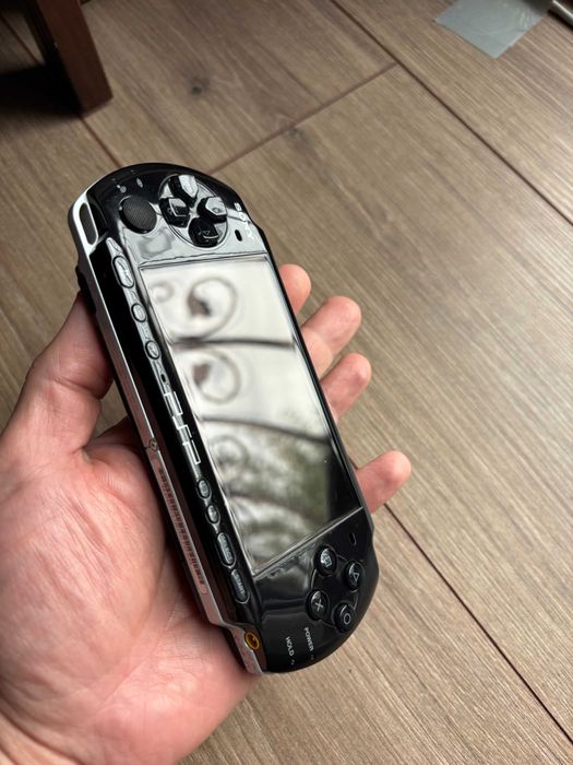 consola Sony PSP (Playstation Portabil) in stare foarte buna