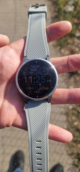 Garmin Vivoactiv 4