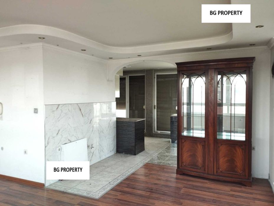 3 стаен срещу хотел Тримонциум Рамада-Каменица 1.Топ локация