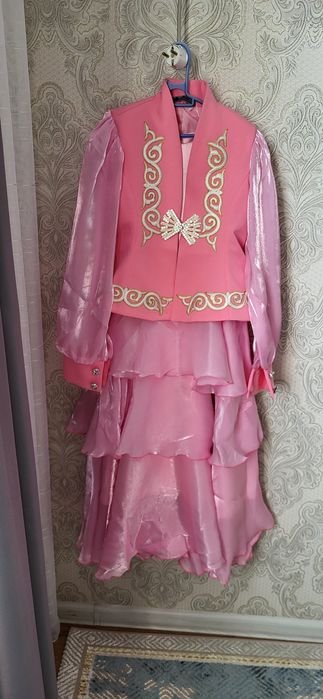 Национальное казахское платье