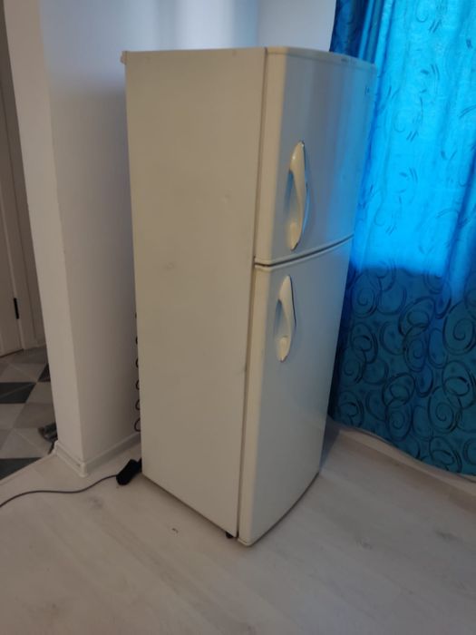 Холодилник.  LG…..