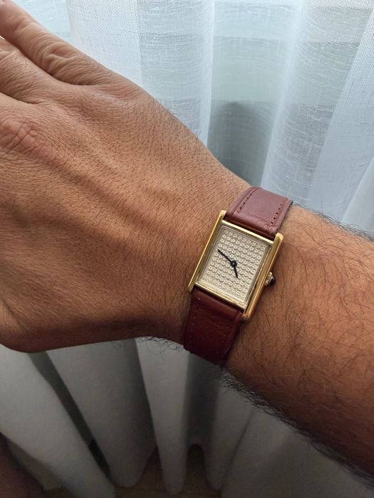 Gisiger Greder Son Tank часовник прилича на Cartier