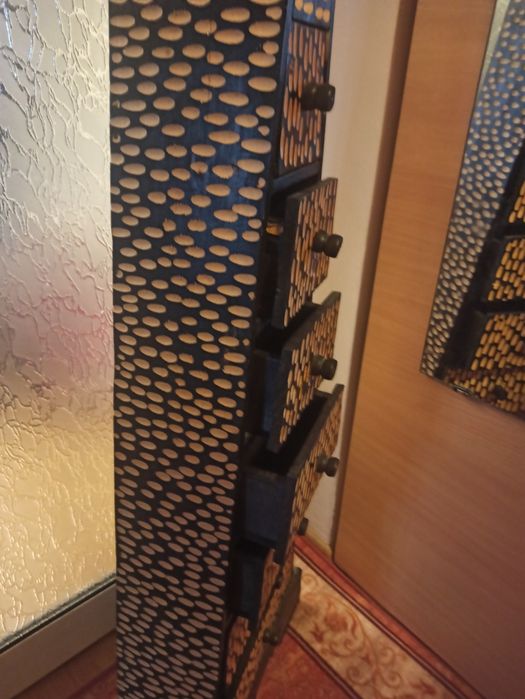 Шкаф - дървен уникат