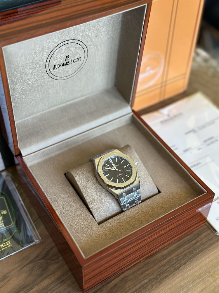 Audemars Piguet Royal Oak 41 mm Black Dial