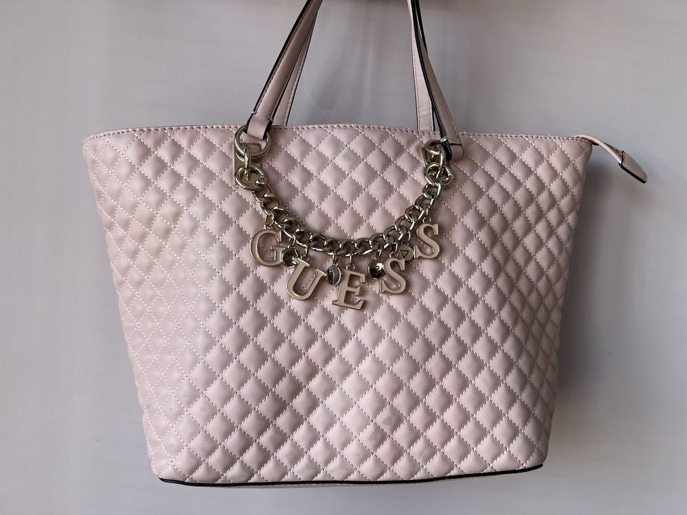Оригинална чанта GUESS