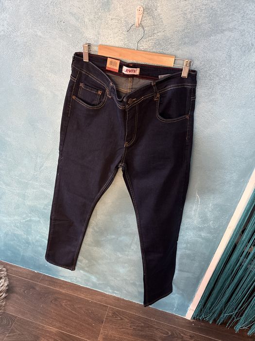 Blugi Levis model clasic noi
