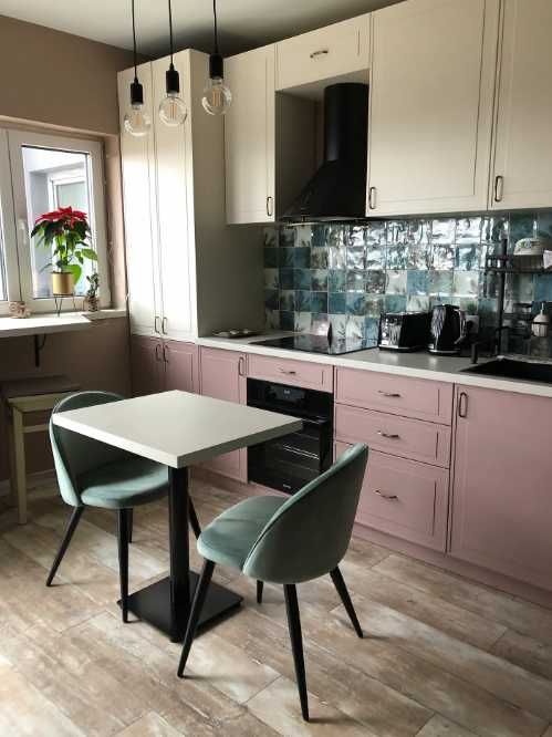 Дава се под наем Двустаен апартамент в Пловдив, Младежки Хълм - 65 кв.м за 255 € - Снимка #1