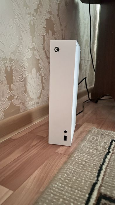 Продам или обменяю Xbox series S (512gb)