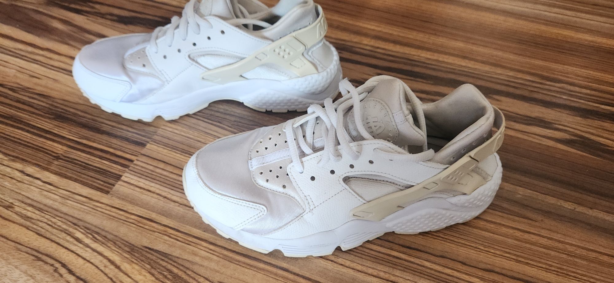 Nike Huarache runner номер 37,5 отлични