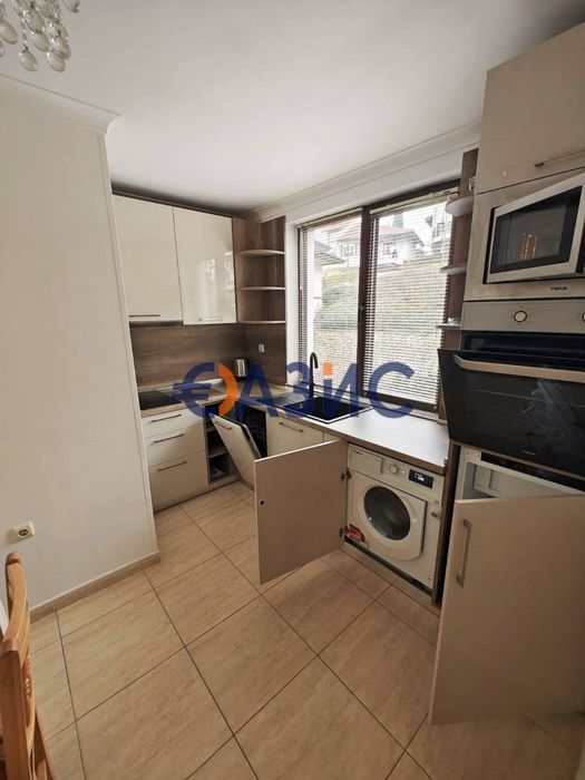Продава се Едностаен апартамент в Свети Влас - 40 кв.м за 1033 €/кв.м - Снимка #2