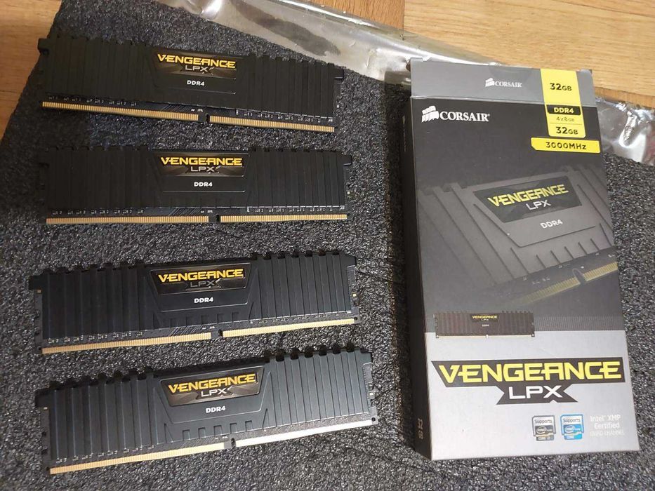 32GB DDR4 G.Skill Ripjaws, Corsair Vengance, Crucial, HyperX, 3000Mhz