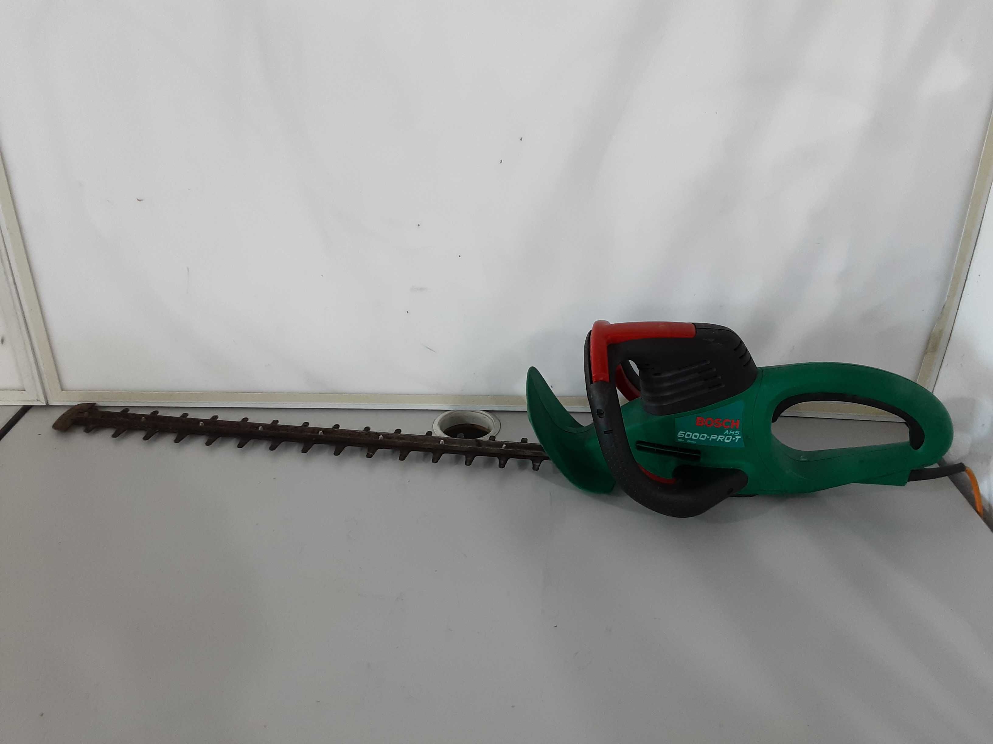 Храсторез - Bosch 700W H48 A70