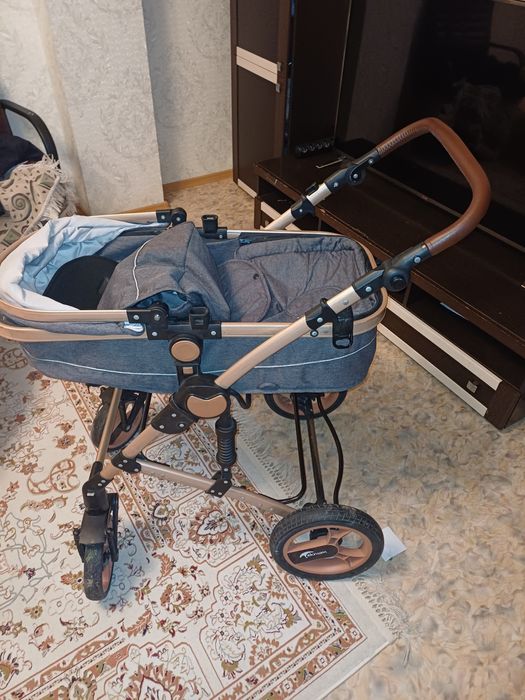 Коляска зима лето отл состояние