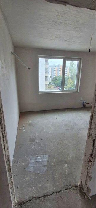 Двустаен за продажба в ж.к. Сухата река