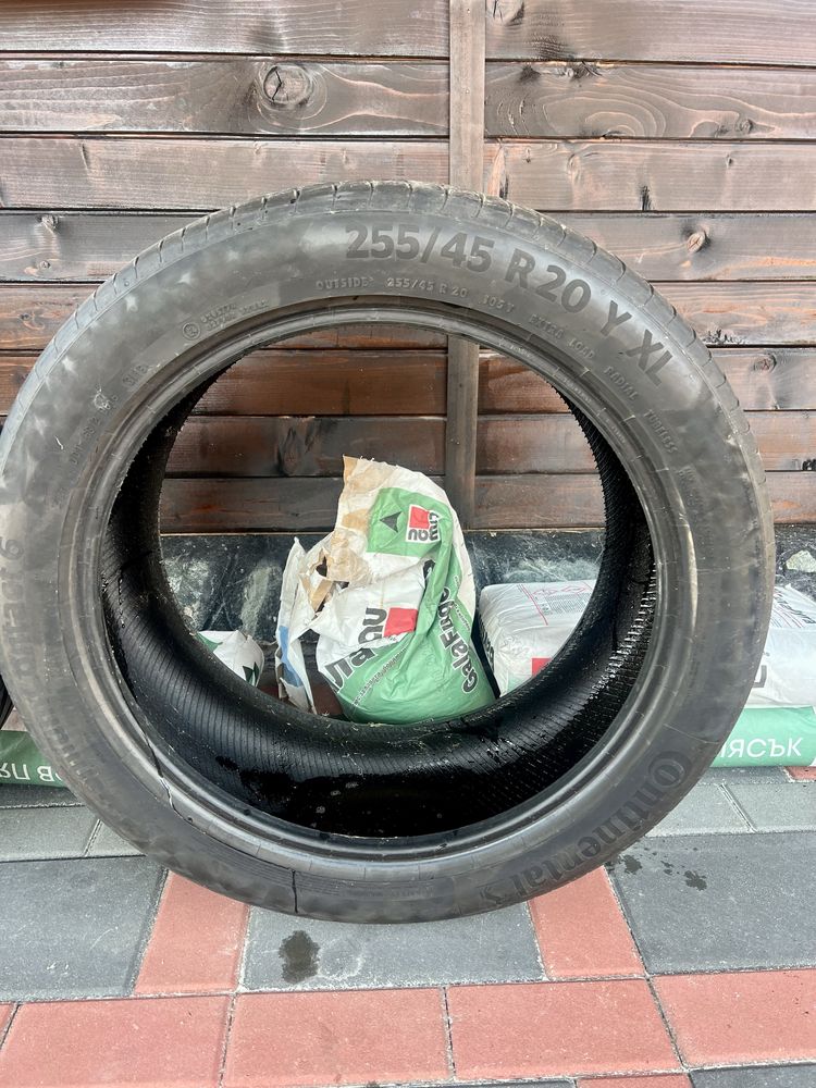 2 броя гуми 255/45/20