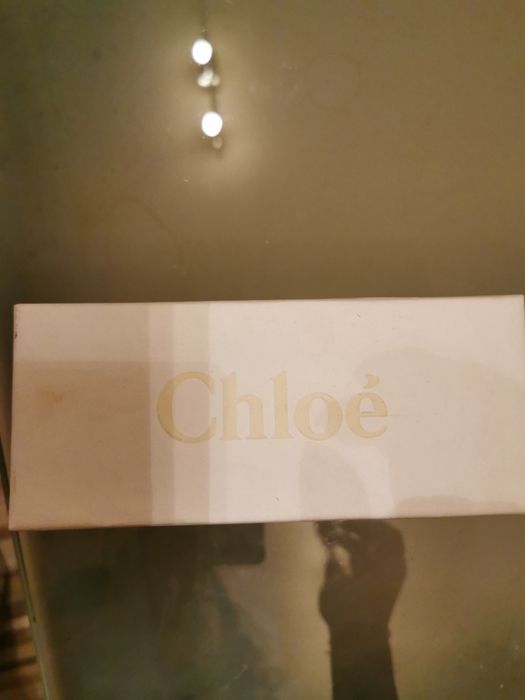 Продавам чисто нови дамски очила оригинални Chloe