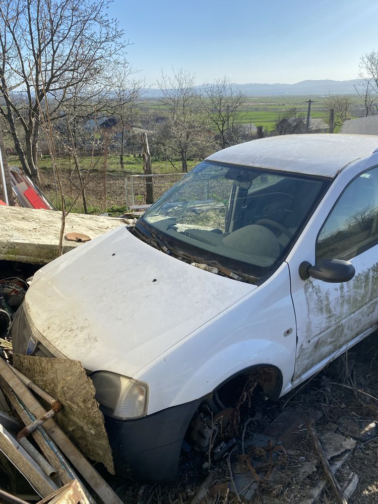 Vand Dacia Logan 1.4 MPI pentru piese