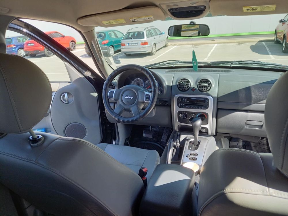 Jeep Cherokie 3.7 201 к.с.