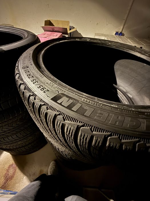 Cauciucuri iarna Michelin 295/35 R21