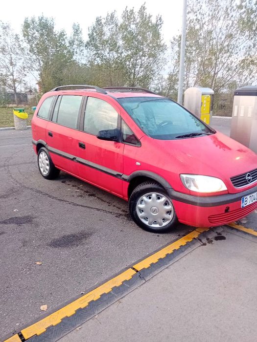 Vând schimb opel zafira