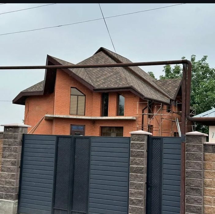 Ремонт крыши 
Ремонт мягкой,жёсткой кровли
Чистичный ремон