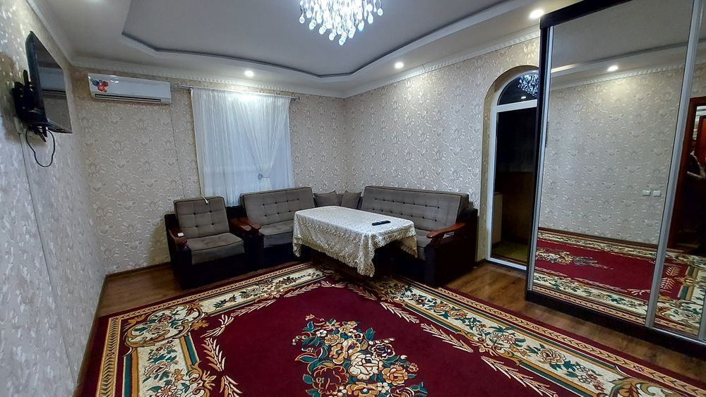 Сдается 1ко переделаная в 2 х в районе Вокзала ориентир"Киви"магазин.