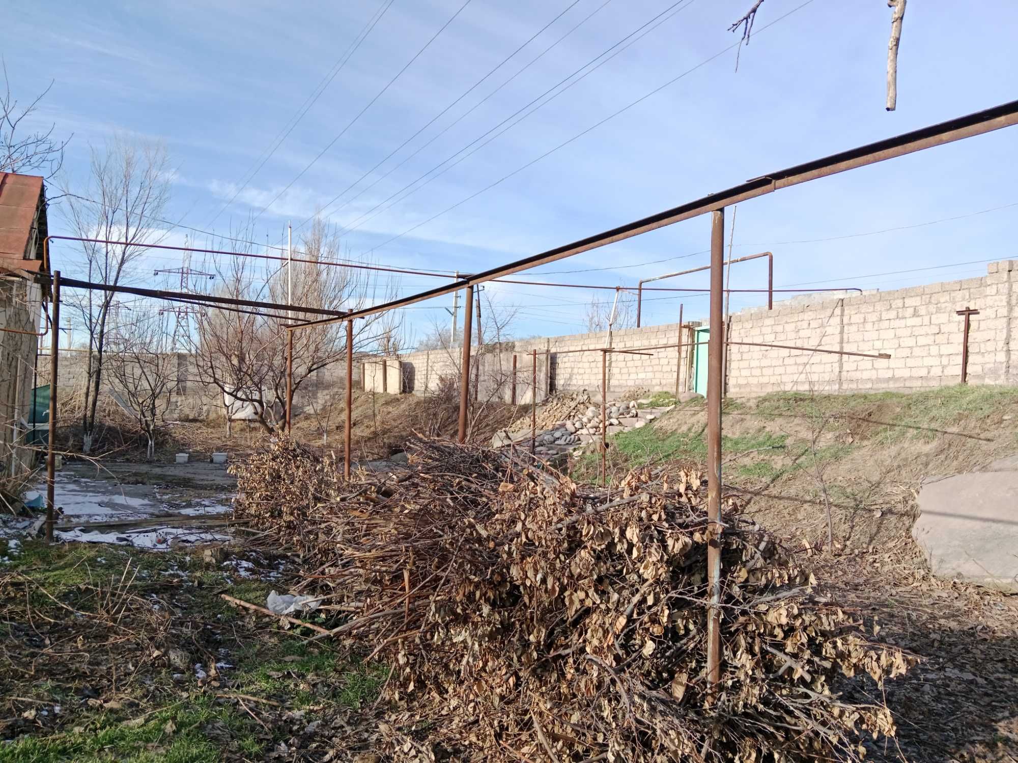 Земельный участок под строительство в Чирчике