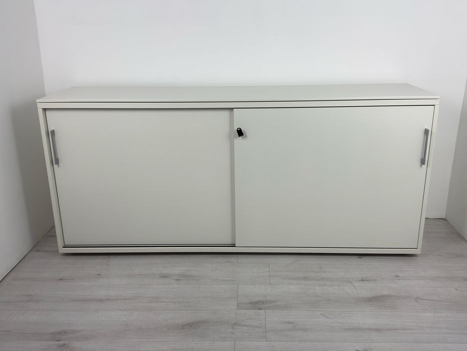 немски офис шкаф етажарка съхранение на документи и други нежди;