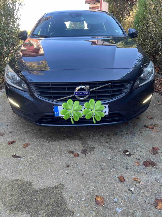 Продавам Volvo V60
