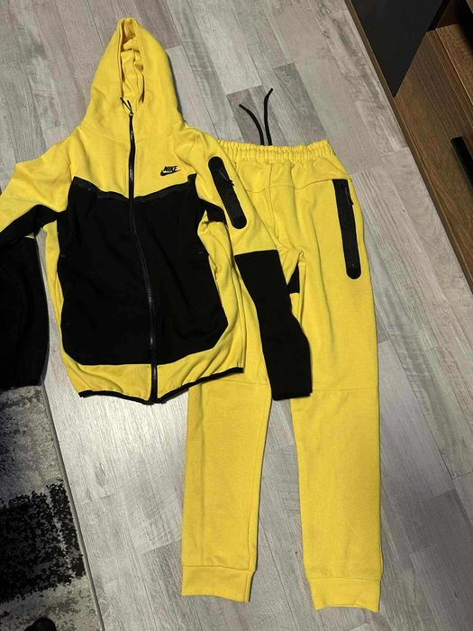 Екип на найк////