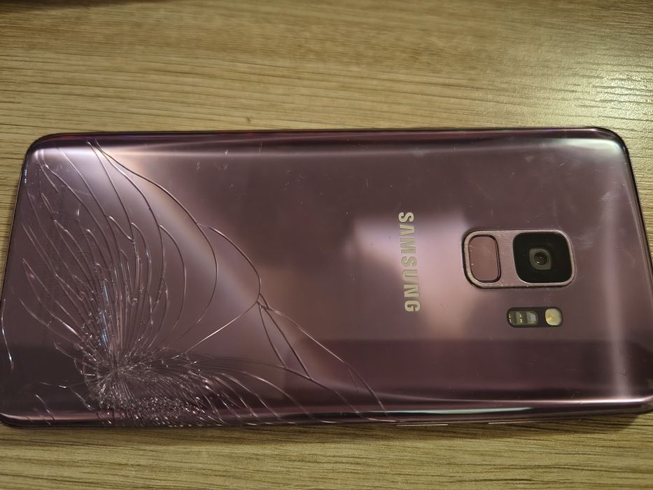 Telefoane vechi și S9